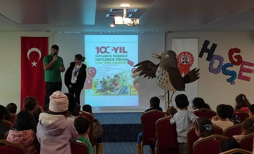 100. Yıl, 100’lerce Öğrenci, 100’lerce Fidan %100 Yeşil Gelecek!